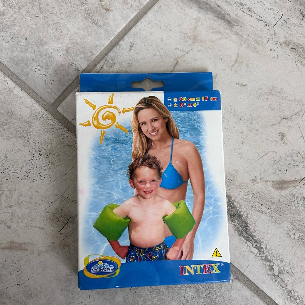 Vintage 2005 Intex The Wet Set Water Wings Arm Floaties Bands
#56641
Green